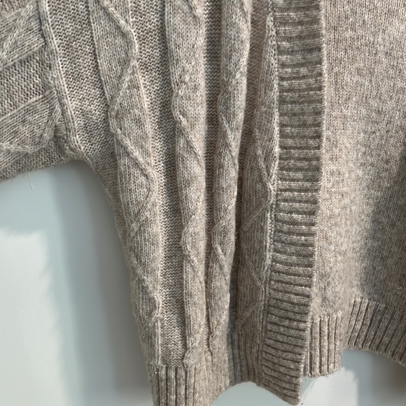 WEARING YOUR HEART ON YOUR SLEEVE Knit Cardigan - Picture 2 of 7